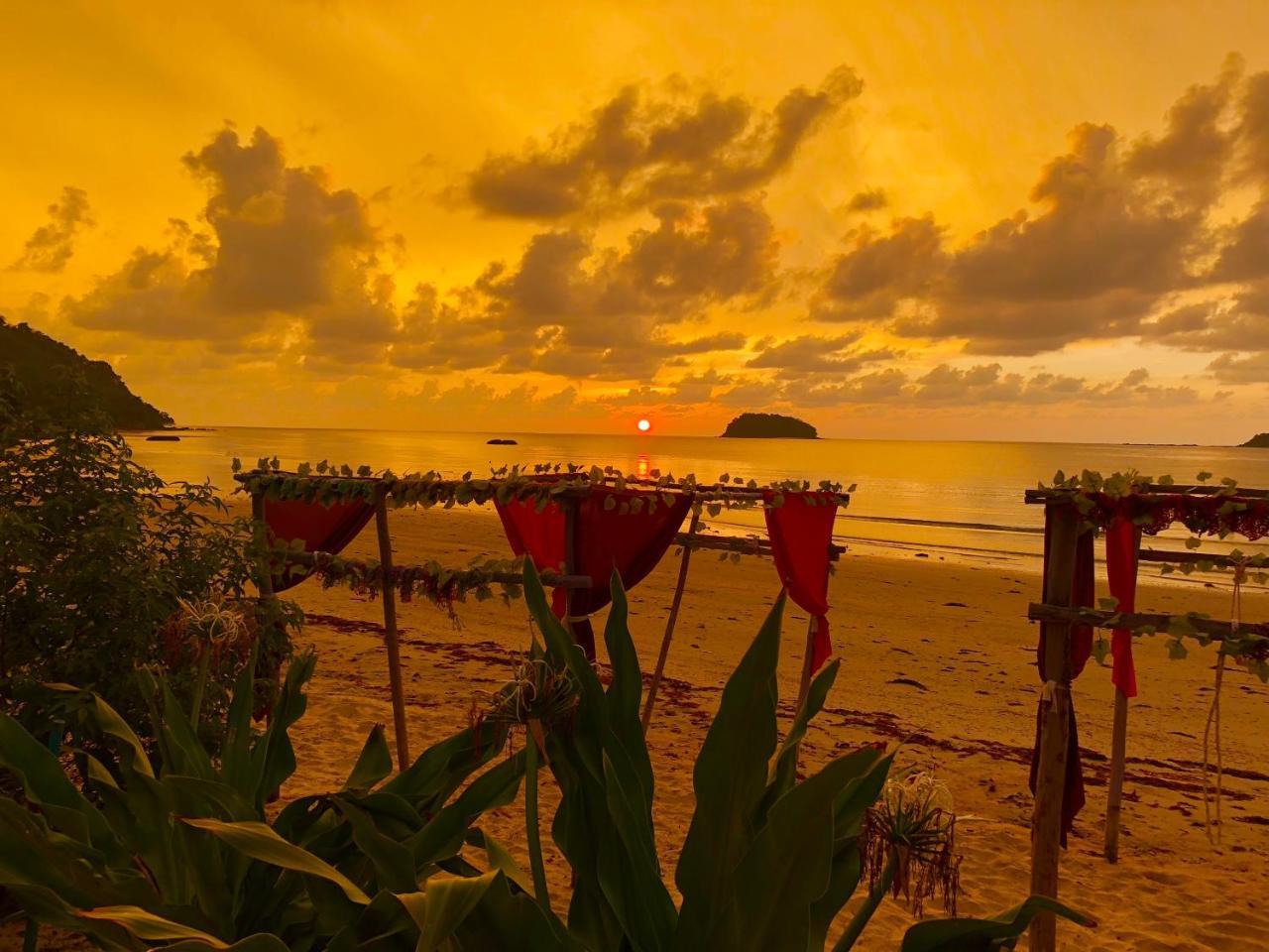 Dragon Pearl Beach Resort Kota Belud Eksteriør bilde